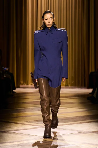 Look 33